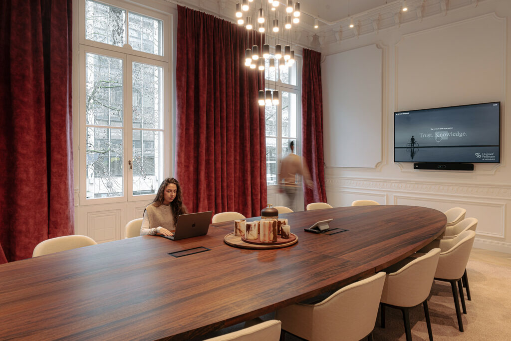 Aménagement des bureaux Degroof à Bruxelles